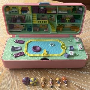 1989 Polly Pool Party Playset Bluebird Polly Pocket